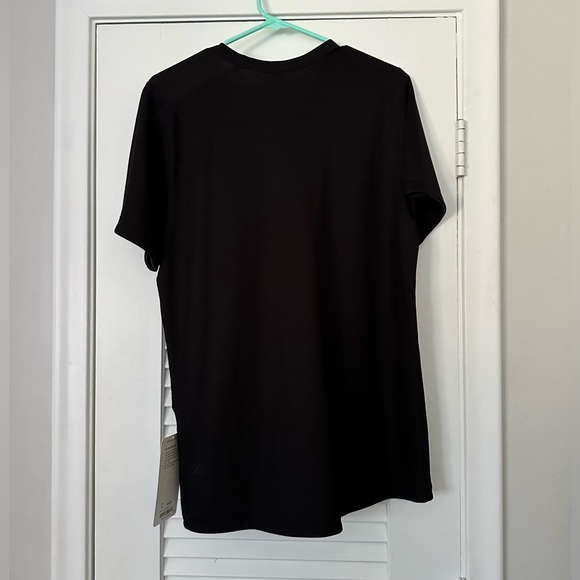 NWT Lululemon Men’s Concurrent SS Reversible Shirt Size Medium Black/Dark Gray. - Picture 2 of 5